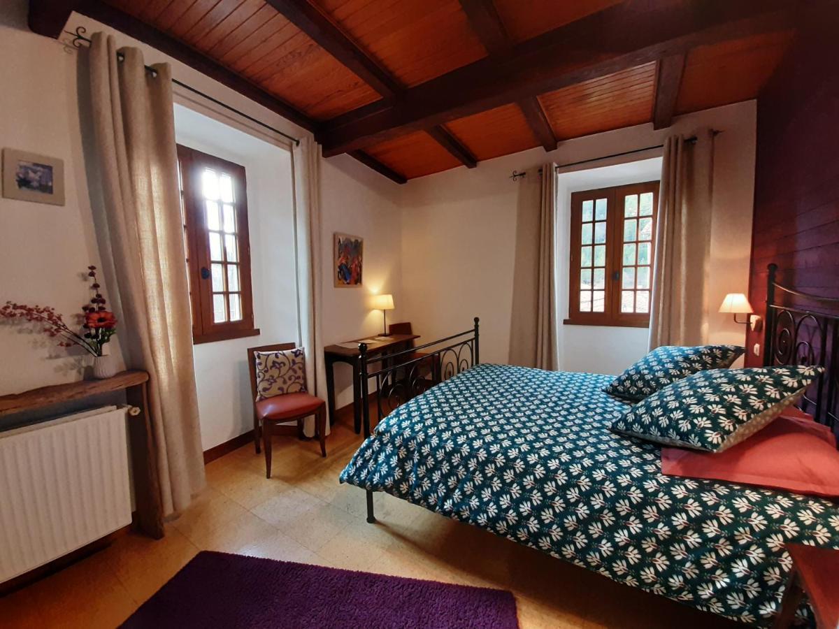 Le Sareymond Bed & Breakfast Menee Luaran gambar