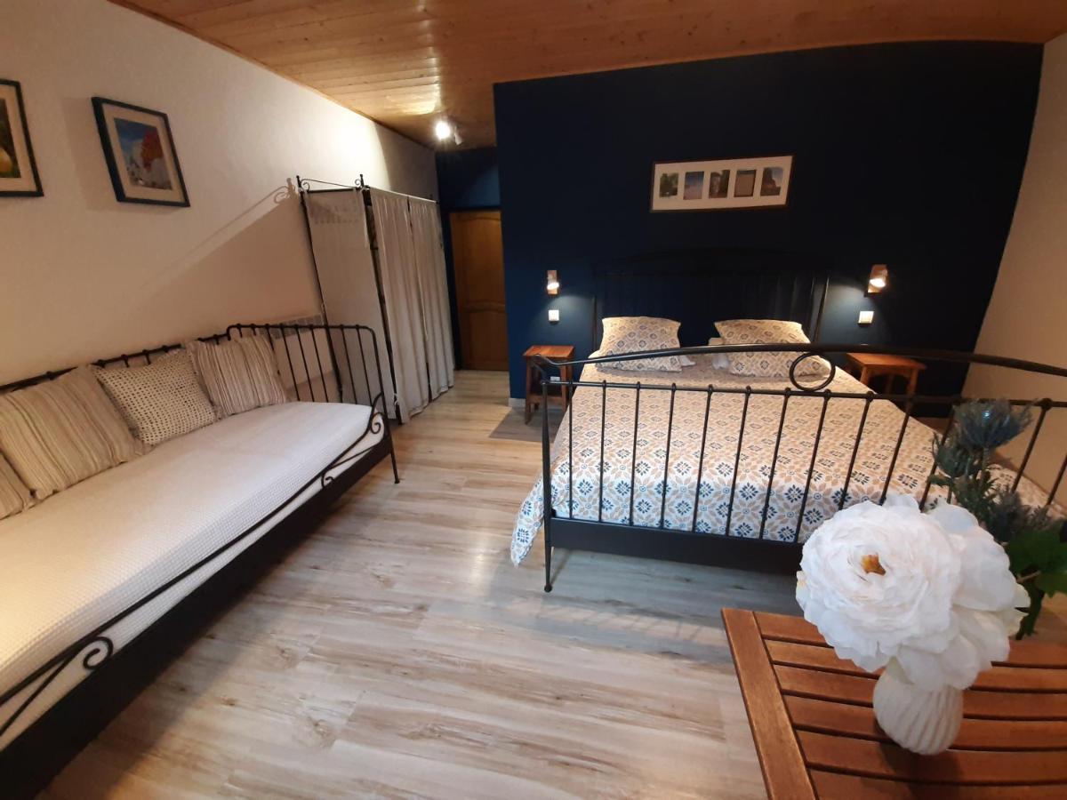 Le Sareymond Bed & Breakfast Menee Luaran gambar