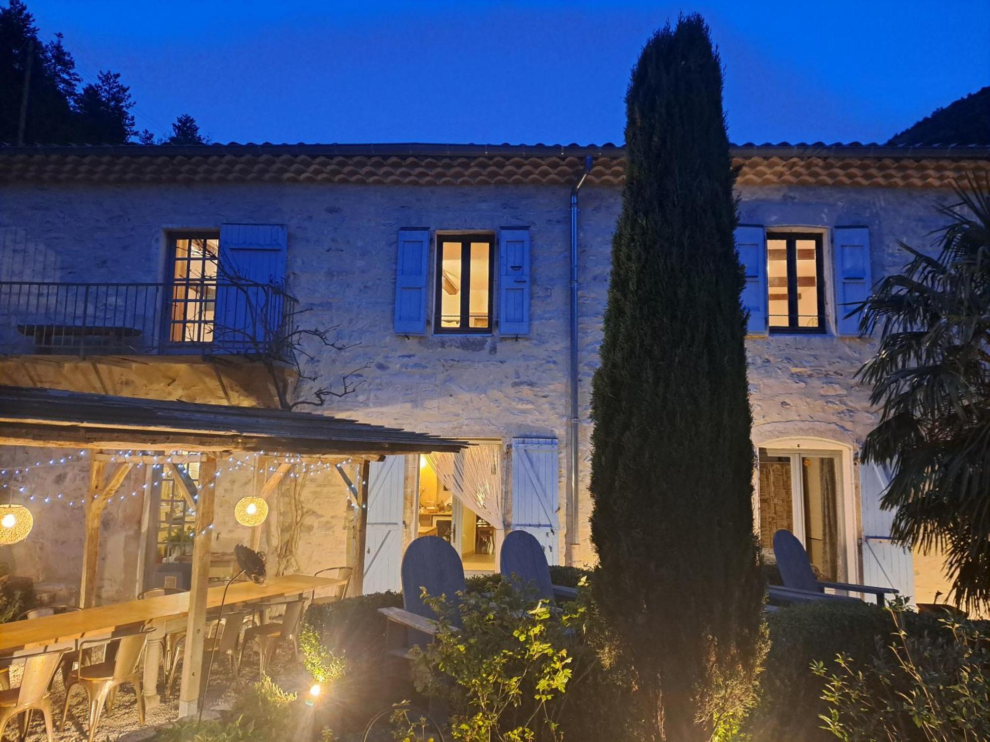 Le Sareymond Bed & Breakfast Menee Luaran gambar
