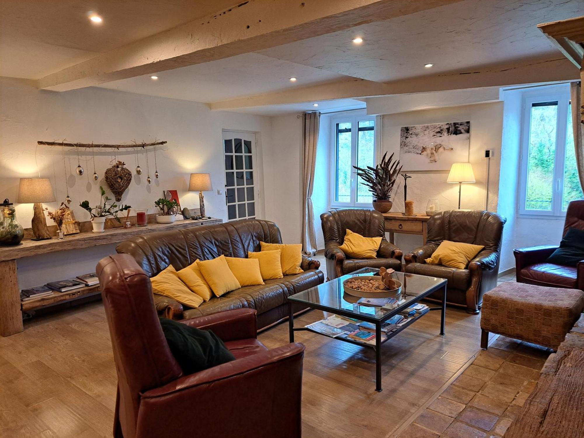 Le Sareymond Bed & Breakfast Menee Luaran gambar